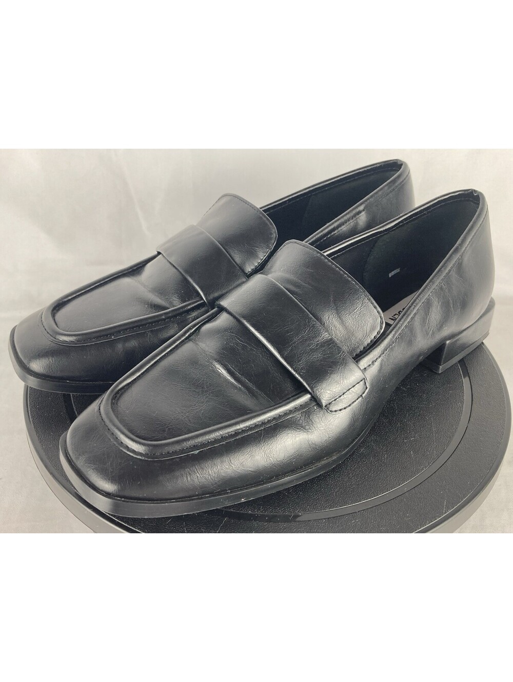 Womens Size 8.5 Steve Madden Leymar Black Square Toe Penny Loafers Slip On Shoes